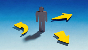 Décentralisation image d'un homme avec des flèches